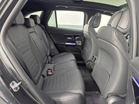 2025 Mercedes-Benz GLC GLC 300