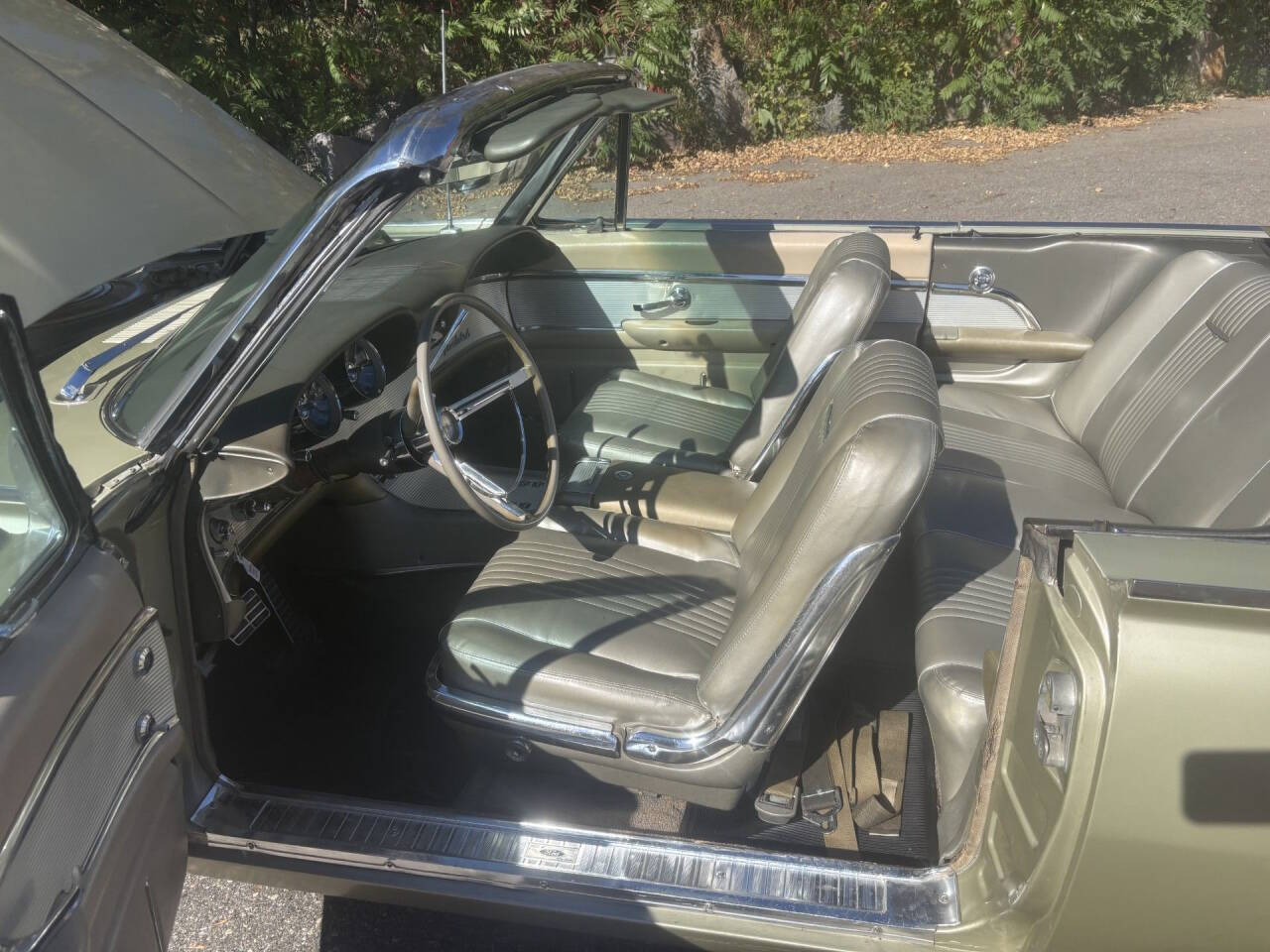 1963 Ford Thunderbird 17