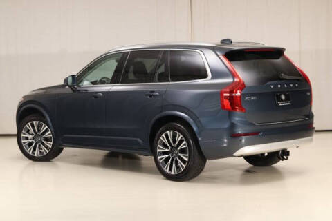 2022 Volvo XC90 T5 Momentum