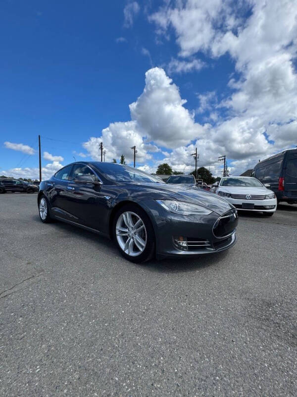 2015 Tesla Model S 85D