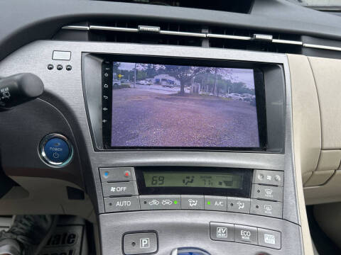 2013 Toyota Prius Two