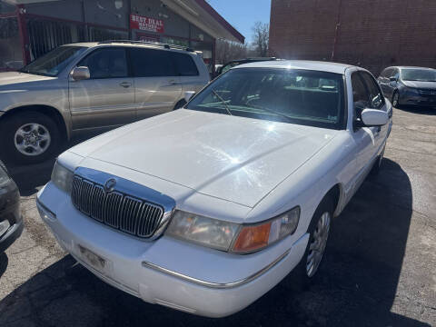 2001 Mercury Grand Marquis for sale at Best Deal Motors in Saint Charles MO