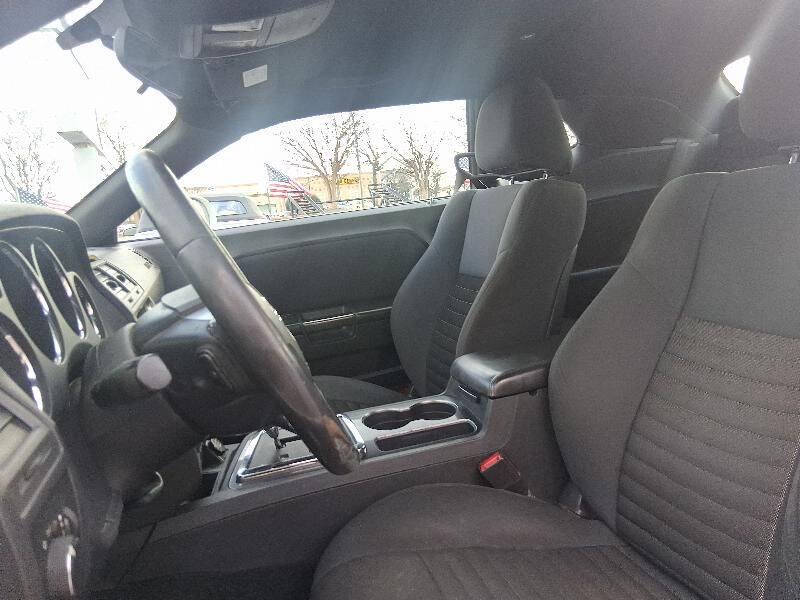2014 Dodge Challenger SXT