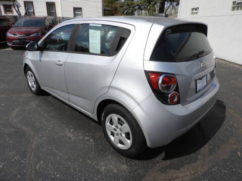 2016 Chevrolet Sonic LS Auto