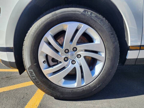 2023 Land Rover Range Rover Evoque P250 R-Dynamic S