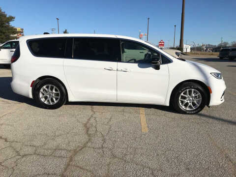 2024 Chrysler Pacifica Touring L