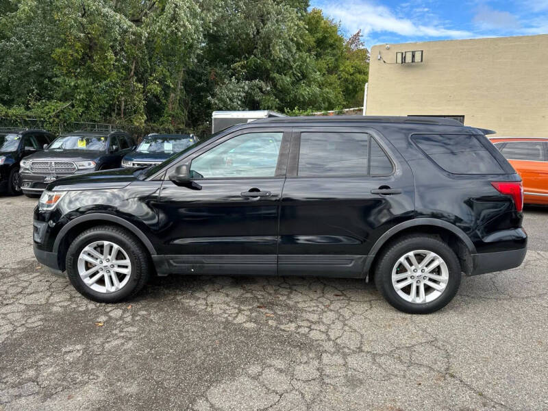 2017 Ford Explorer
