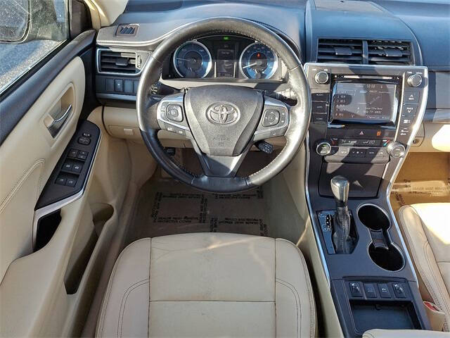 2015 Toyota Camry Hybrid