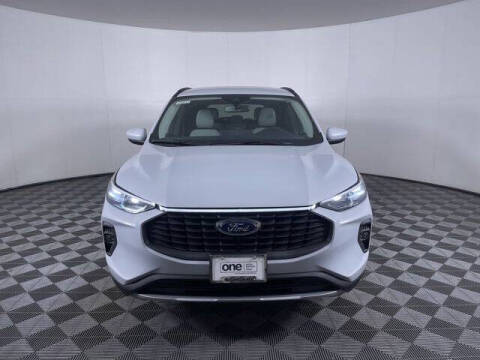 2026 Ford Escape Hybrid Platinum