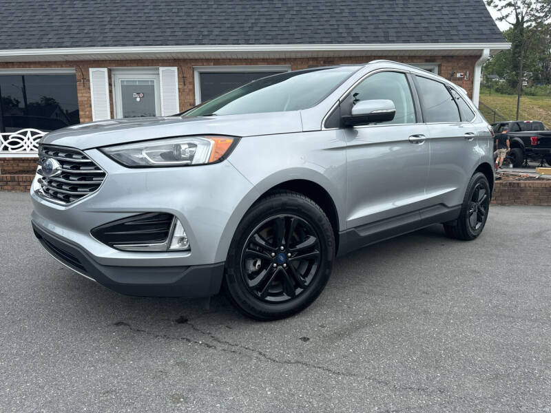 2020 Ford Edge SEL photo 2