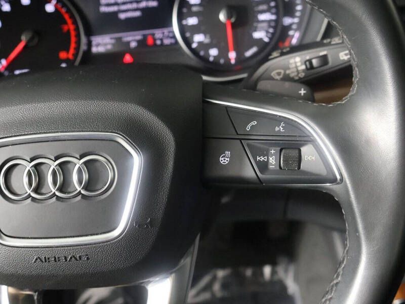 2023 Audi Q5 quattro Premium 40 TFSI