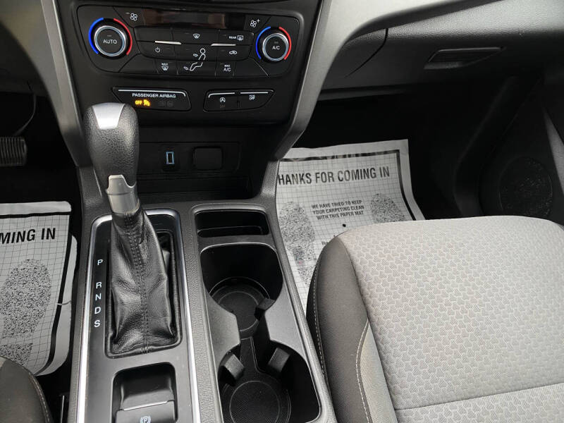 2017 Ford Escape SE
