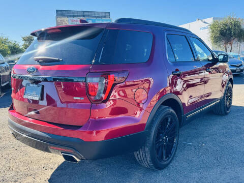 2017 Ford Explorer Sport
