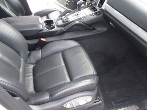 2016 Porsche Cayenne GTS