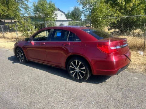 2012 Chrysler 200 S
