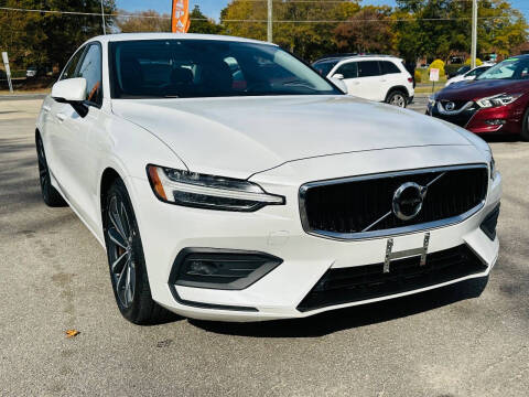 2021 Volvo S60 T6 Momentum