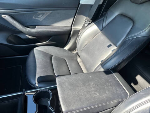 2020 Tesla Model 3 Standard Range