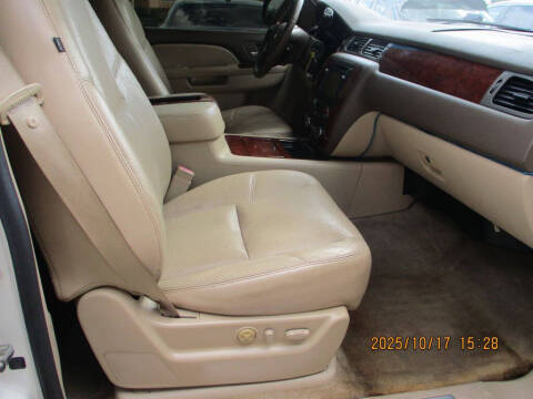 2011 Chevrolet Avalanche LTZ