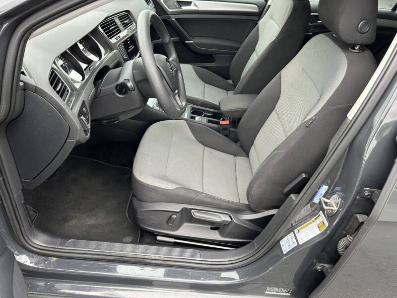 2016 Volkswagen e-Golf SE