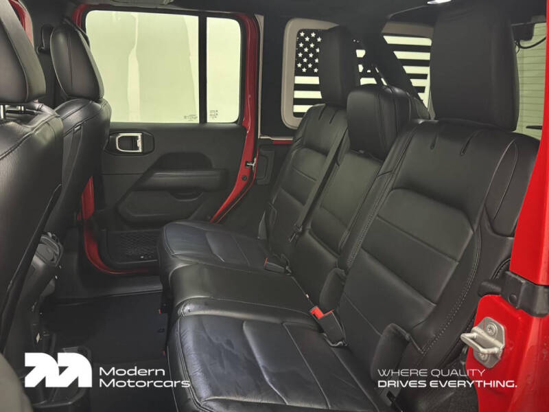 2020 Jeep Wrangler Unlimited Sahara Altitude