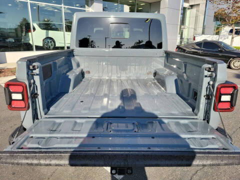 2026 Jeep Gladiator Mojave