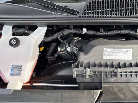 2025 Chevrolet Express 2500