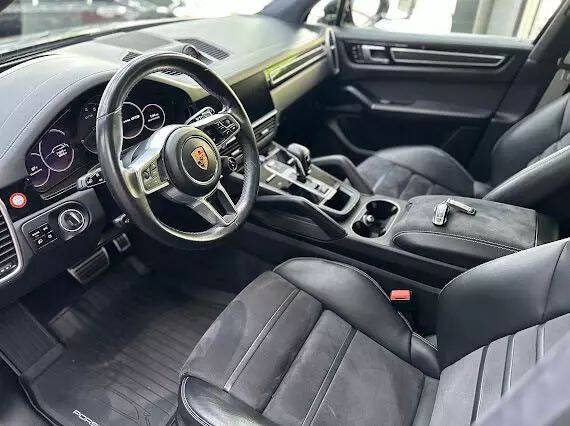 2021 Porsche Cayenne GTS