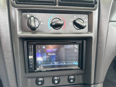 2002 Ford Mustang GT Deluxe