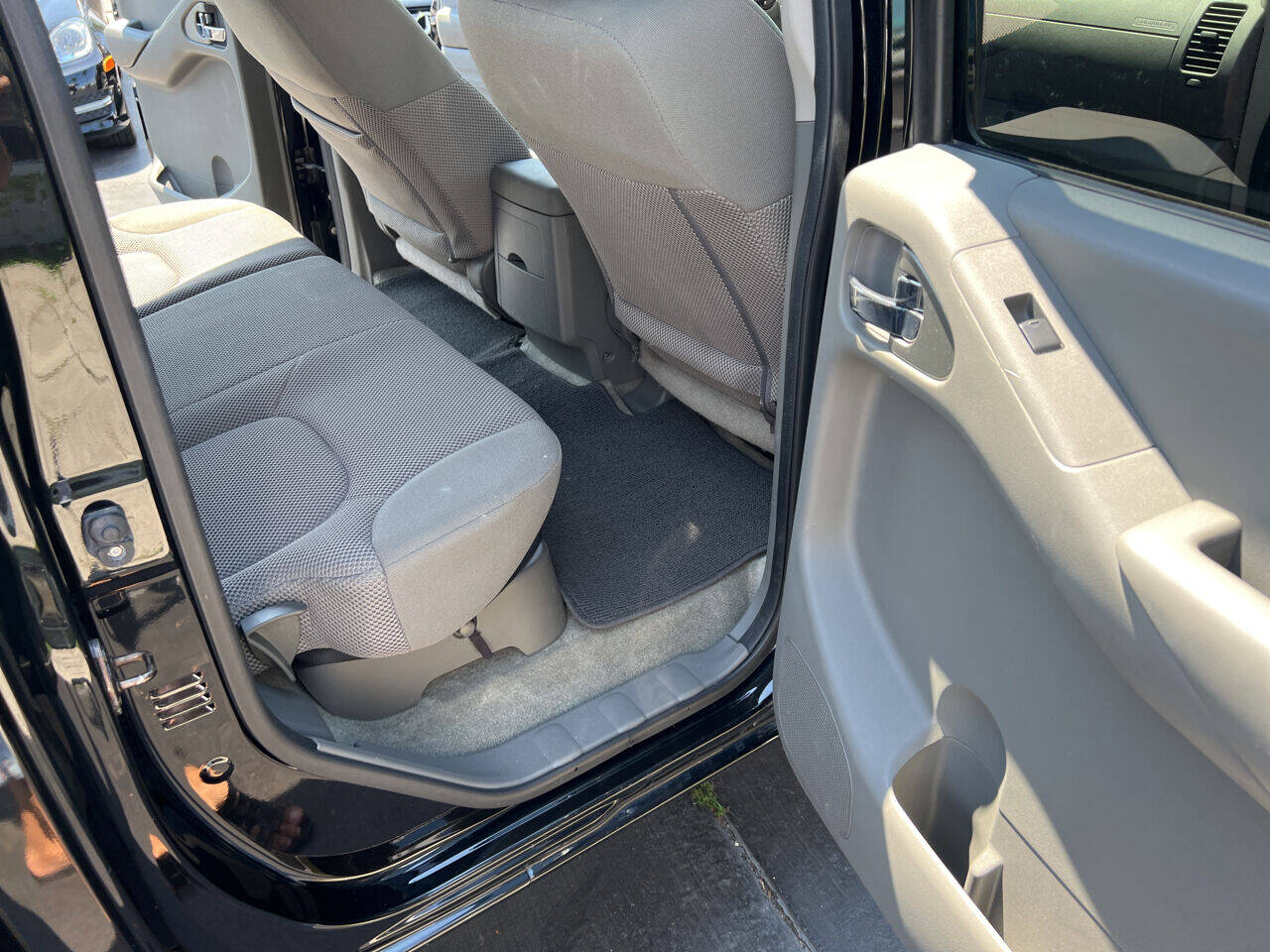 2016 Nissan Frontier  - $14,900