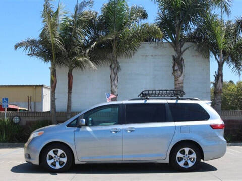 2017 Toyota Sienna LE 8-Passenger
