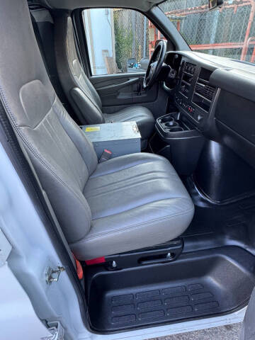 2015 Chevrolet Express 2500