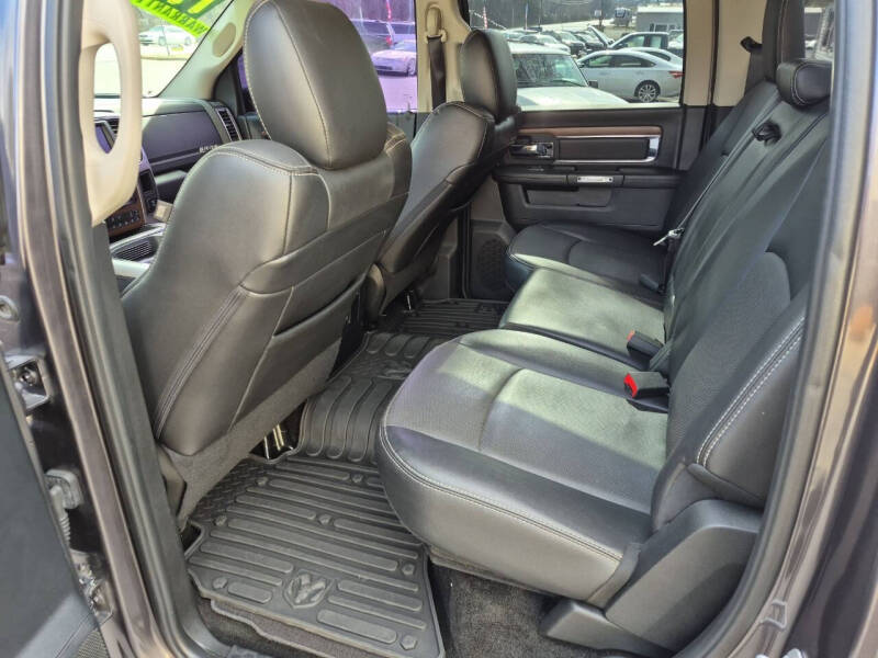 2017 RAM 1500 Laramie