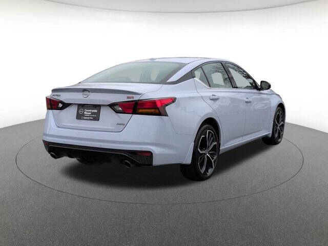 2025 Nissan Altima 2.5 SR