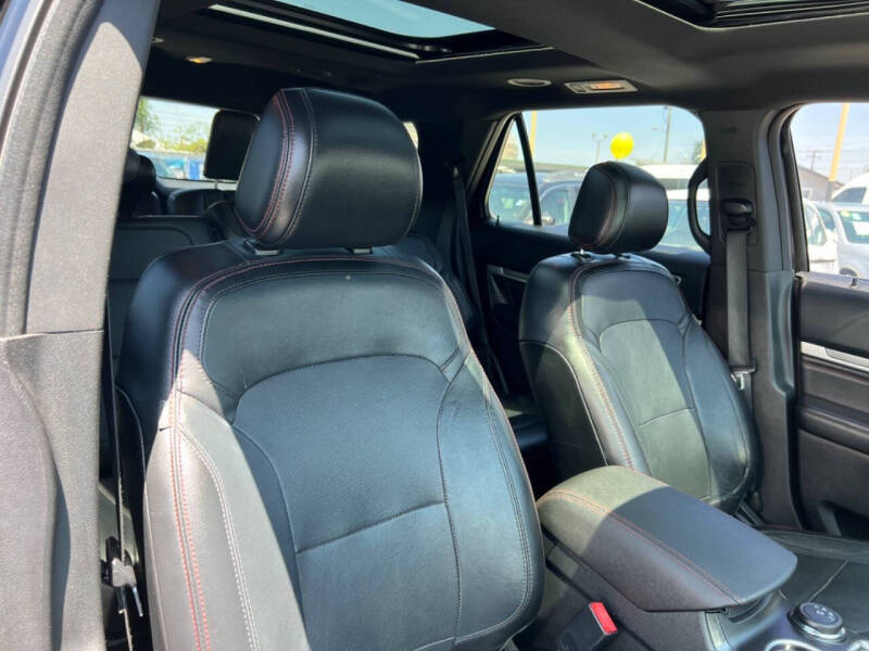 2017 Ford Explorer Sport