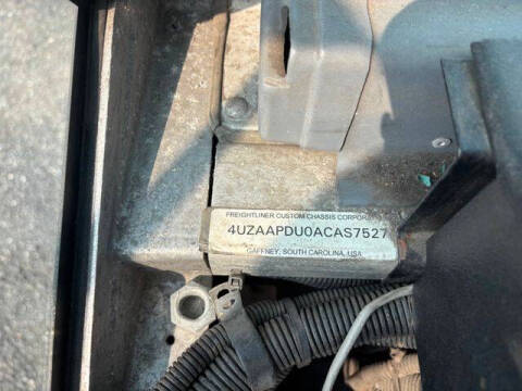 2010 Freightliner MT45 Chassis