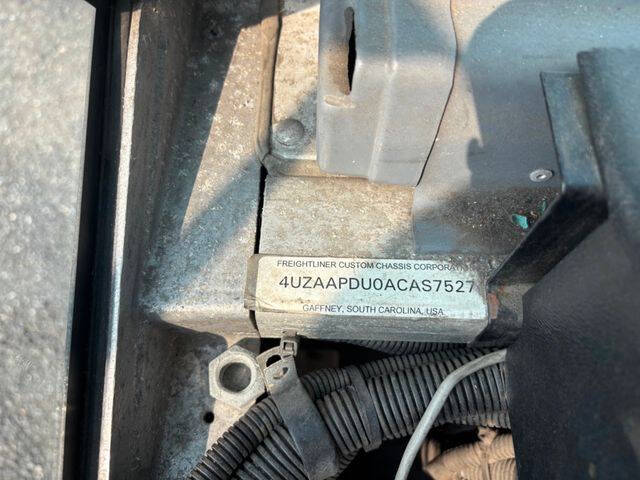 2010 Freightliner MT45 Chassis