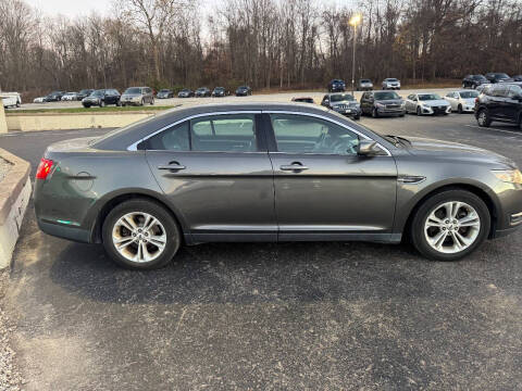 2019 Ford Taurus SEL