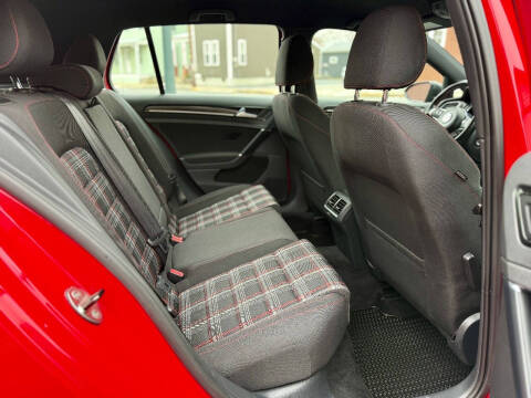 2015 Volkswagen Golf GTI S