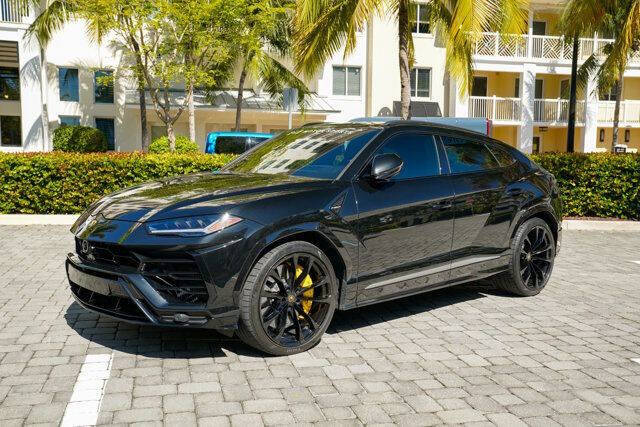 2022 Lamborghini Urus