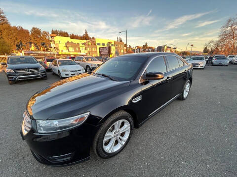 2018 Ford Taurus SEL