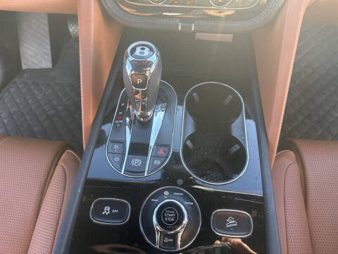 2024 Bentley Bentayga S V8