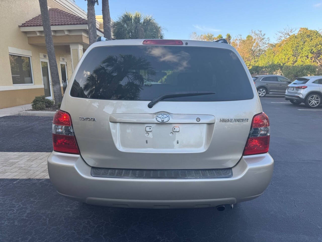 2006 Toyota Highlander for sale at LP AUTO SALES in Naples, FL