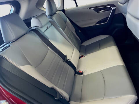 2025 Toyota RAV4 Hybrid XLE Premium