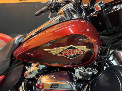 2023 Harley-Davidson FLHTCUTGAN - Tri Glide U