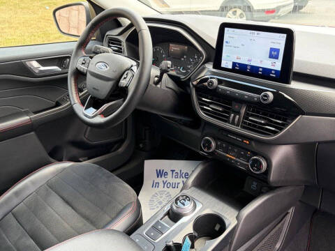 2022 Ford Escape SEL
