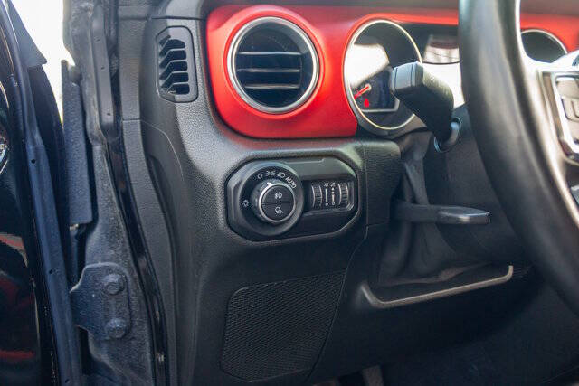 2020 Jeep Gladiator 29