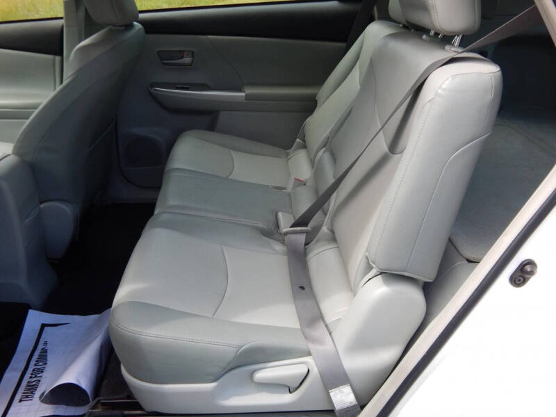 2013 Toyota Prius v