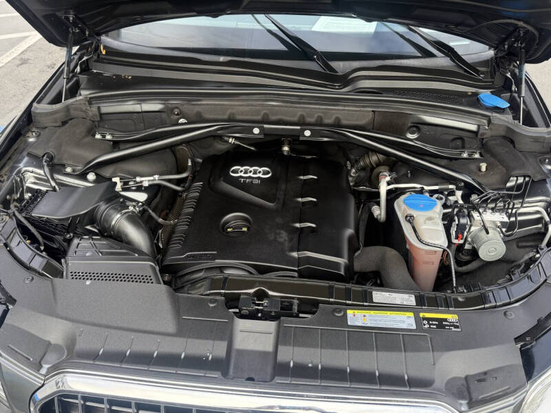 2016 Audi Q5 2.0T quattro Premium Plus