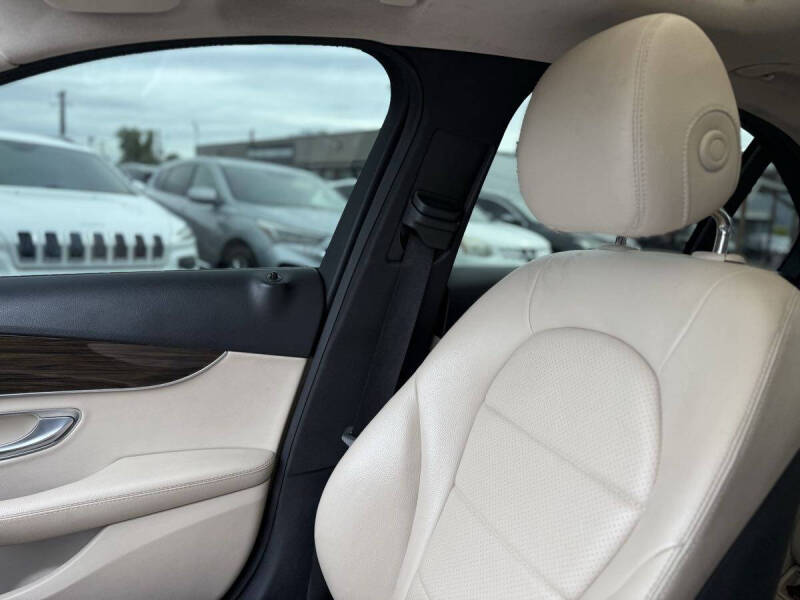 2016 Mercedes-Benz C-Class