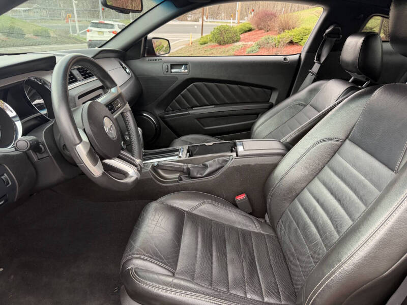 2010 Ford Mustang V6 Premium